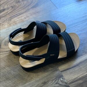 Reef Black and Tan Sandals